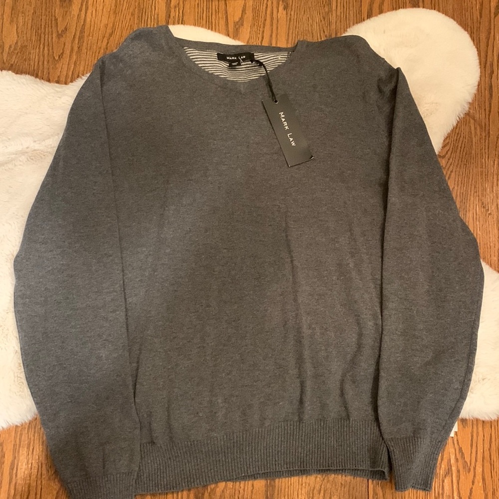 NWT. Men’s sweater